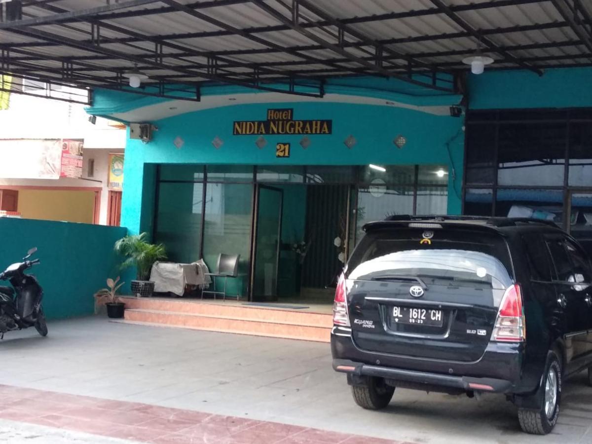 RedDoorz near Yuki Simpang Raya Mall Medan 2 Bagian luar foto